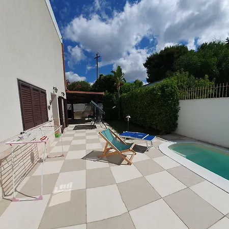 Manden Holiday home *